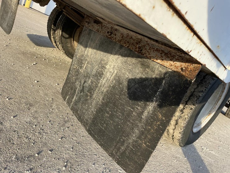 1997-chevrolet-3500-image-28