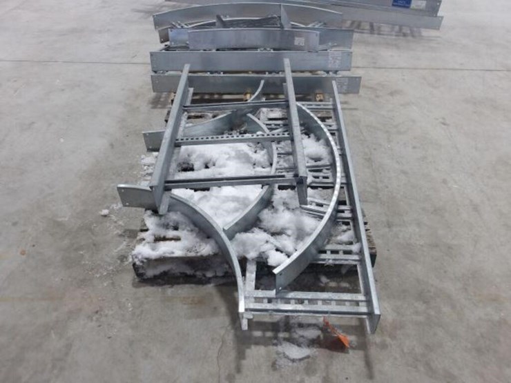 qty-of-assorted-steel-electrical-track-rails-image-5