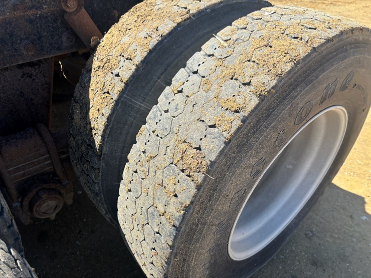 1993-mack-ch600-image-77