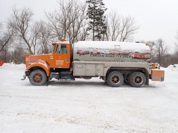 1990-white-gmc-t/a-water-truck-4v2bdbme1ln633643-image-9