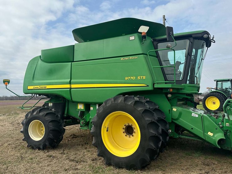 2010-john-deere-9770-sts-image-1
