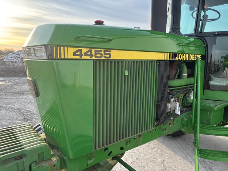 1990-john-deere-4455-image-33
