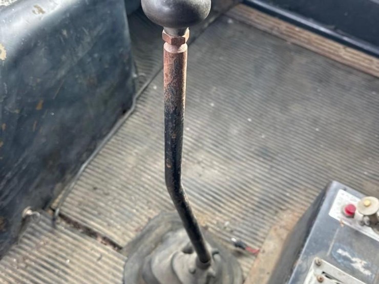 1994-ford-l9000-image-22