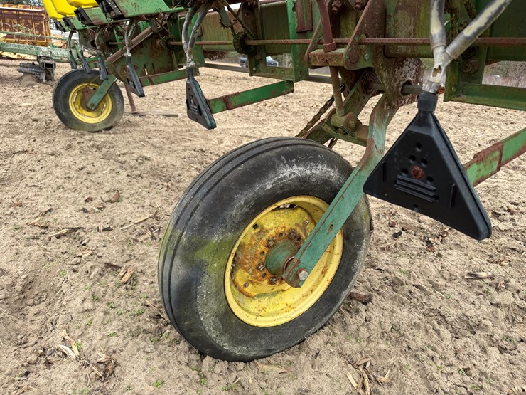 john-deere-7100-image-7