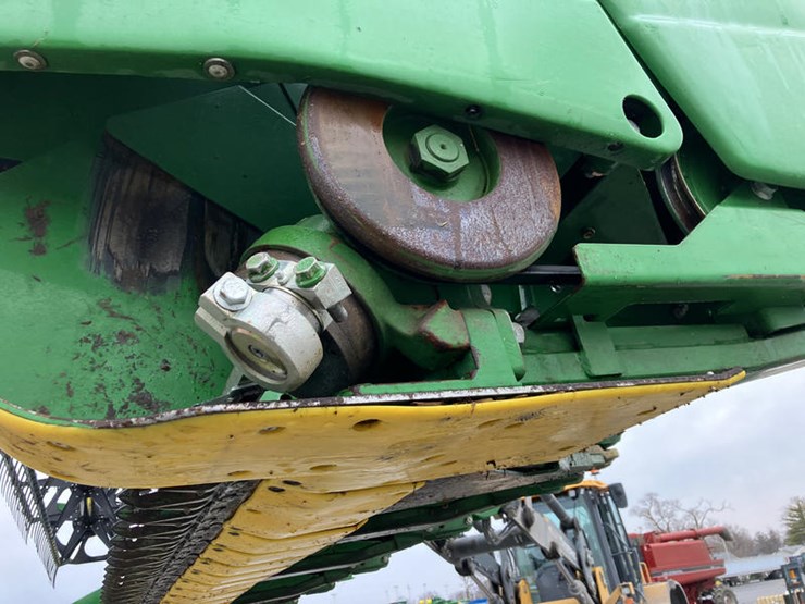 2011-john-deere-625f-image-27
