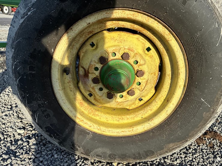 john-deere-7-image-9