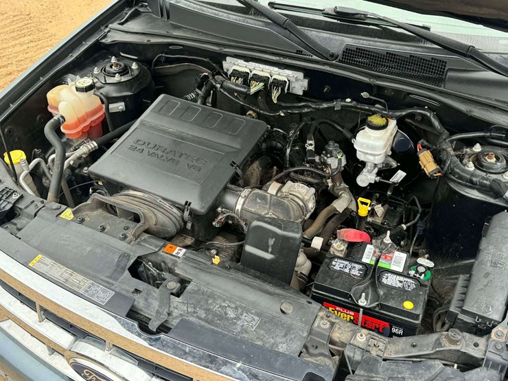 2012-ford-escape-xlt-image-15