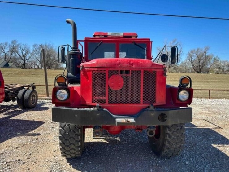 6x6-2-1/2-ton-truck-image-12