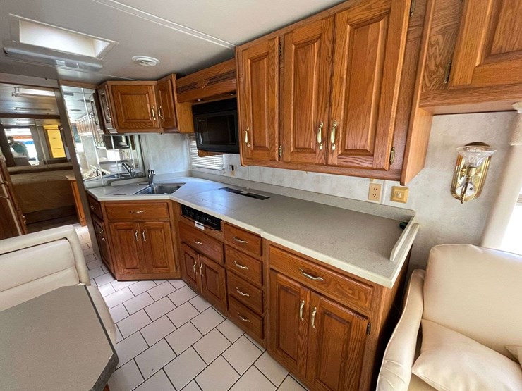 2000-holiday-rambler-"endeavor"-motorhome-(52,465-miles)-image-32