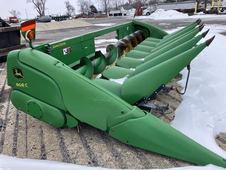 2009-john-deere-608c-image-12