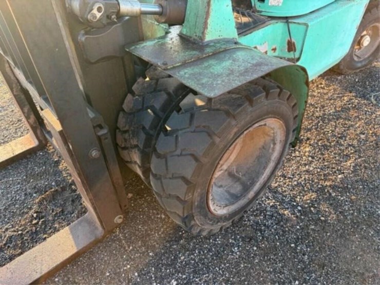 mitsubishi-fg30k-image-7