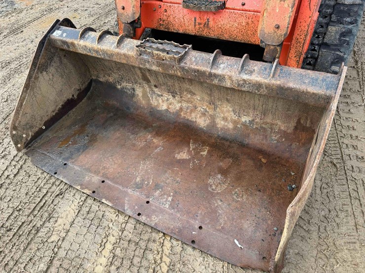 2017-kubota-svl75-2-image-10