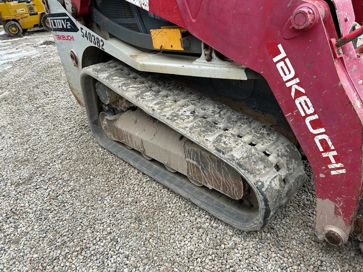 2019-takeuchi-tl10v2-image-40