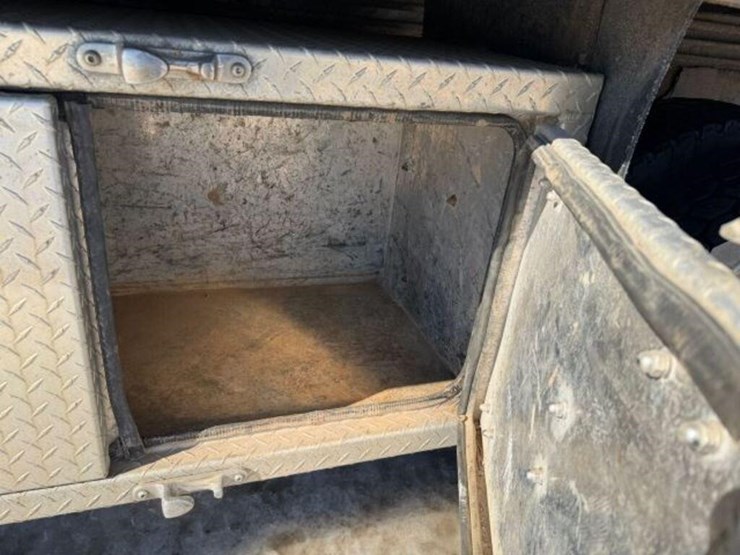 2008-mack-gu813-tri/a-boom/flatbed-truck-1m2ax16c9-image-38