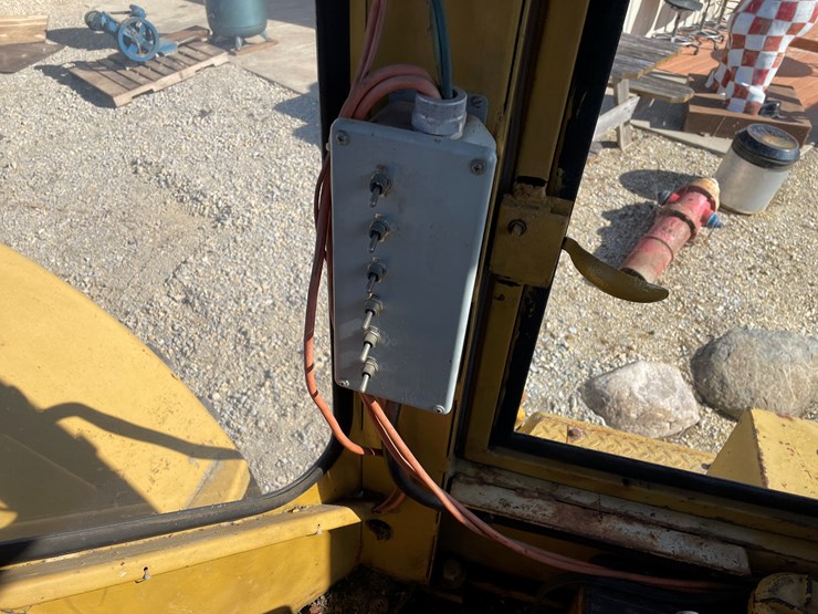 caterpillar-966c-image-39