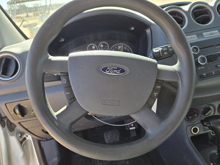 2013-utility-van-image-10