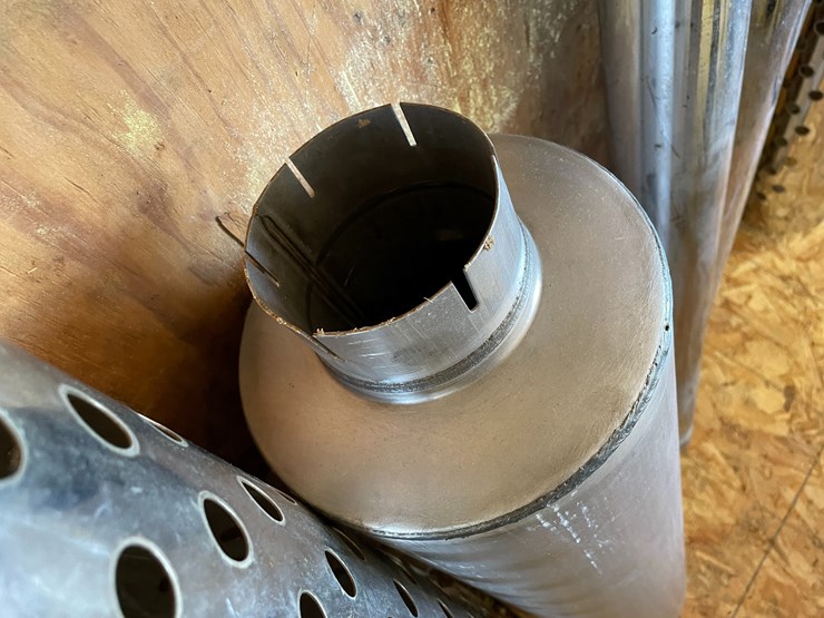 #8041-•-(2)-exhaust-pipes-and-(2)-heat-shields-image-5