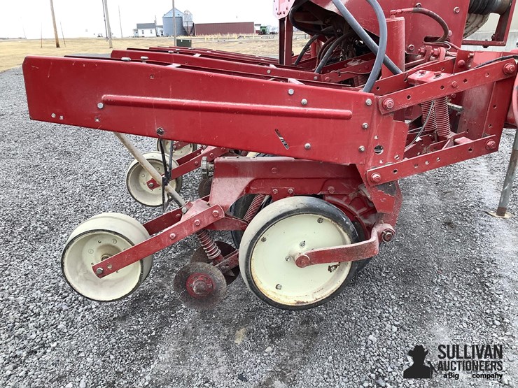 international-800-cyclo-air-image-12