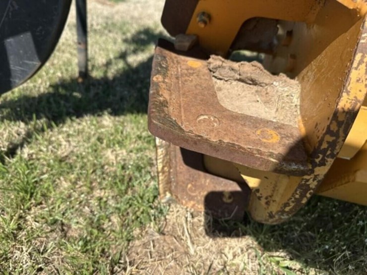 hurricane-3pt.-model-20-ditcher-image-4