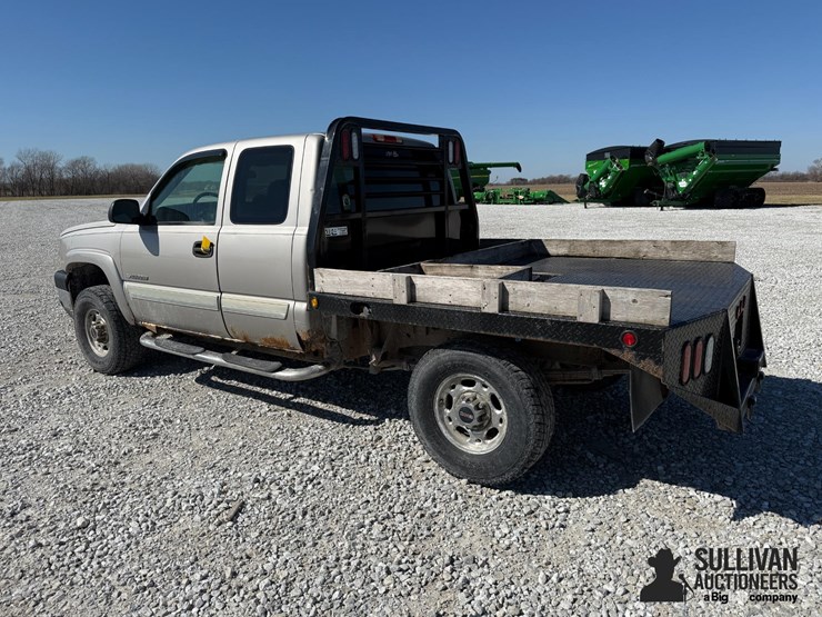 2004-chevrolet-2500hd-image-7