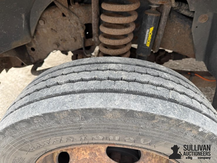 2008-ford-f550-xl-image-11