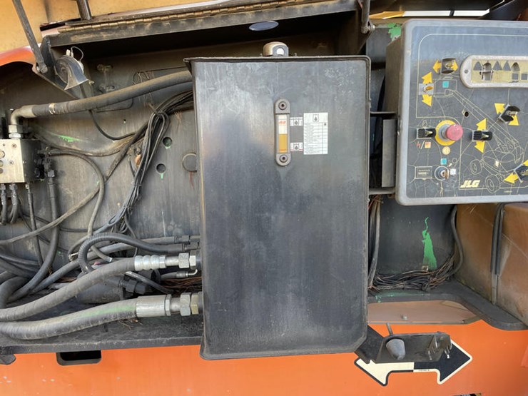 2007-jlg-800s-image-33