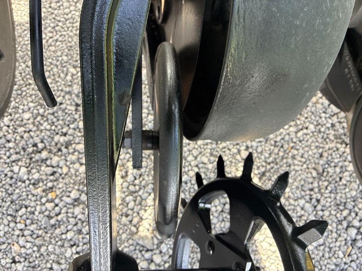 2005-john-deere-1690-image-47