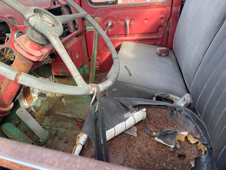 #4208-•-mack-truck-cab-and-chassis-frame-image-14