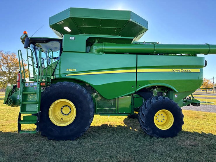 2017-john-deere-s680-image-9