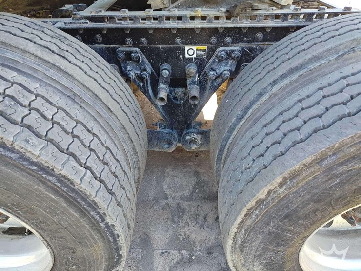 2019-kenworth-t880-image-41