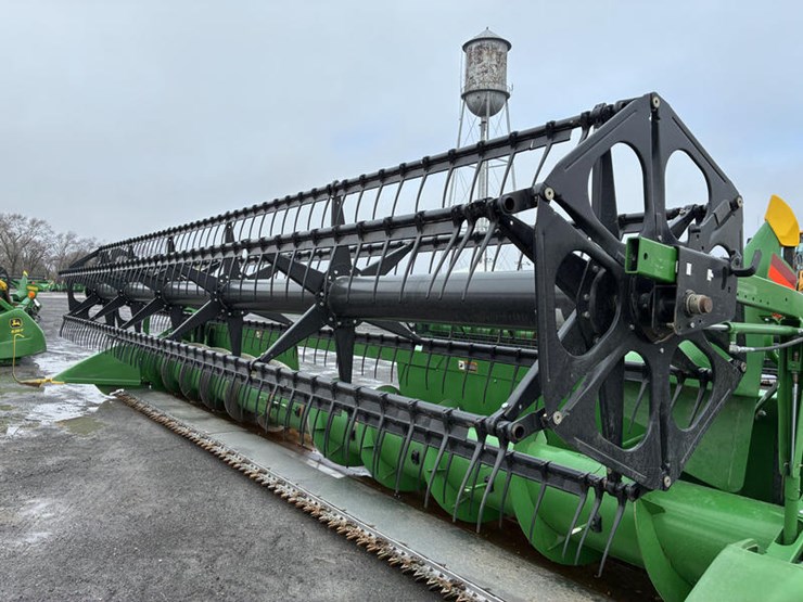 2012-john-deere-625f-image-3