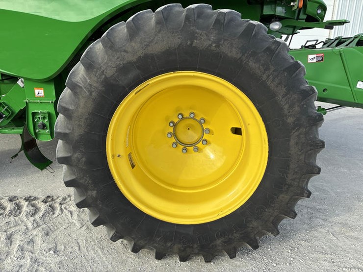 2015-john-deere-s670-image-34