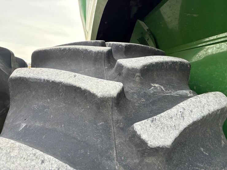 2023-john-deere-s780-image-12