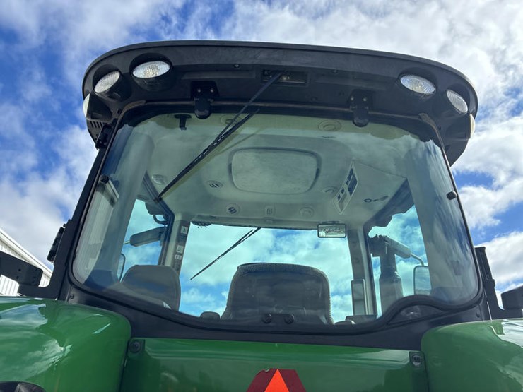 2013-john-deere-8335r-image-26