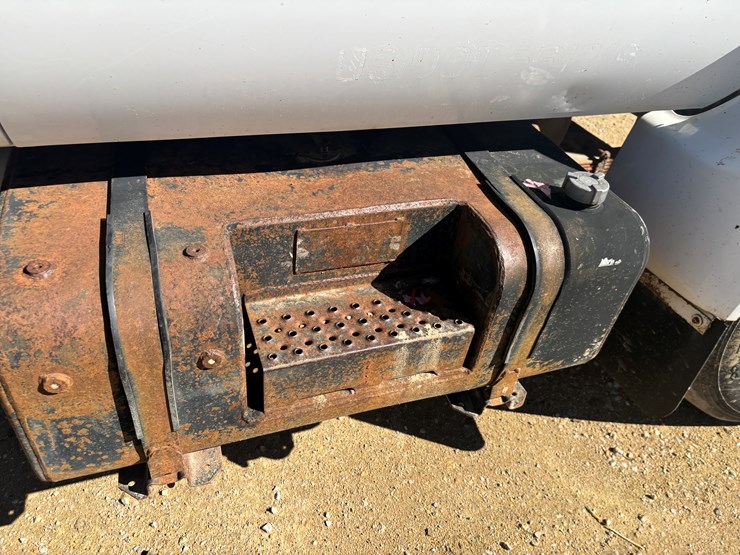 2003-ford-f650-image-50