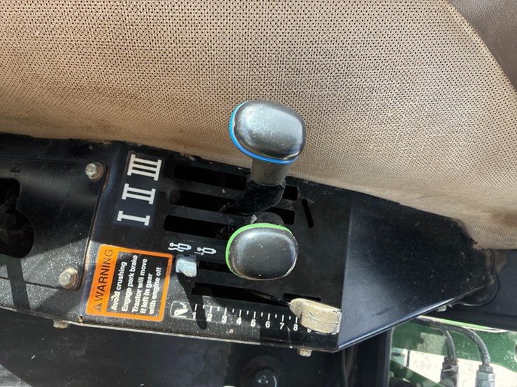 2009-john-deere-6115d-image-63