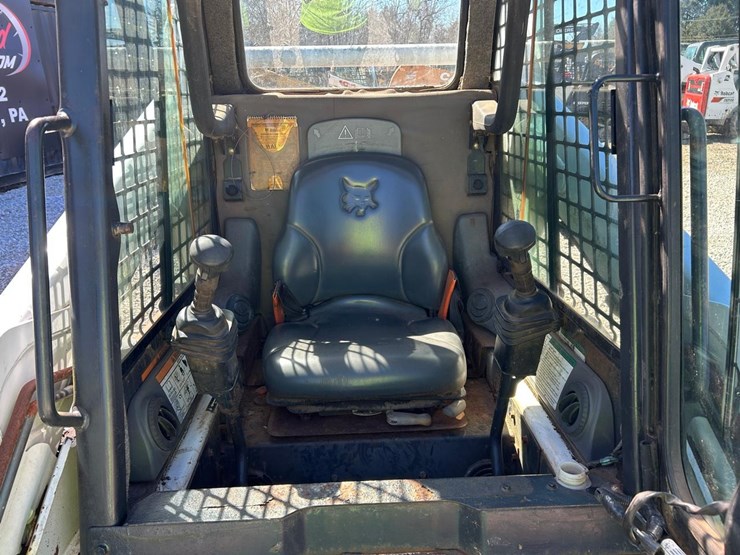 2005-bobcat-t190-image-17