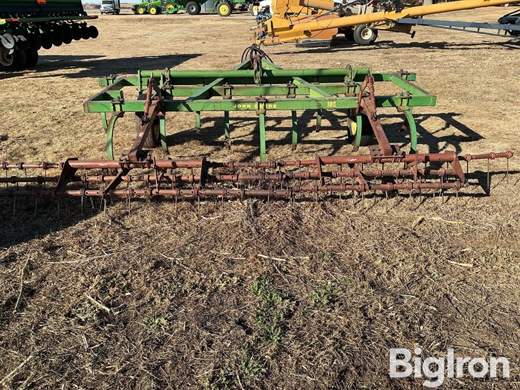 john-deere-100-image-6