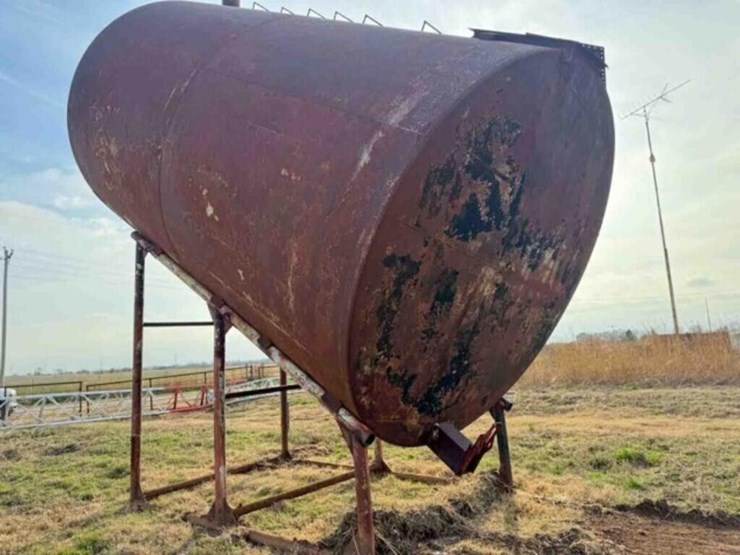 oil-tank-grain-bin-on-stand-image-4