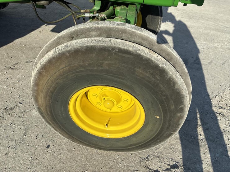 1993-john-deere-7800-image-33