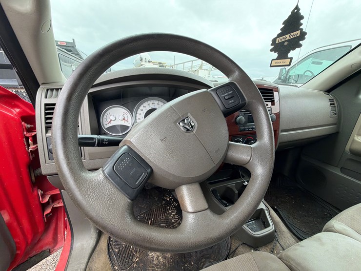 2005-dodge-dakota-slt-image-14