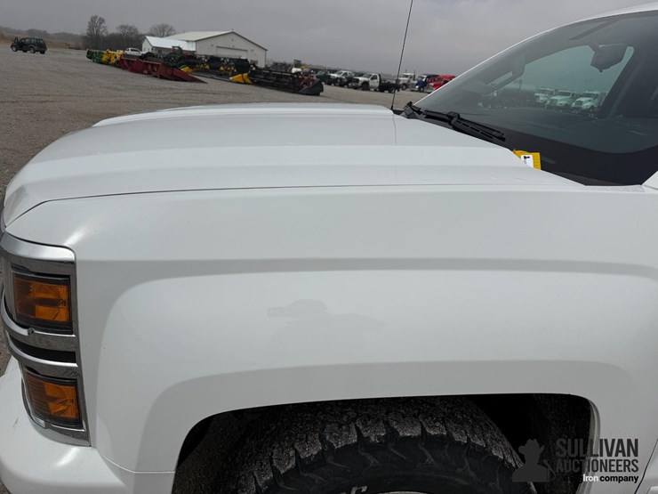 2015-chevrolet-silverado-1500-image-12