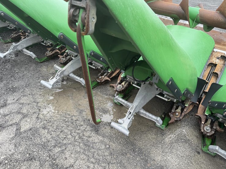 2013-john-deere-608c-image-10