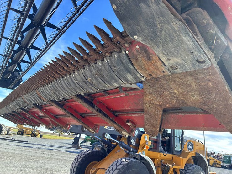 2011-case-ih-3020-image-33