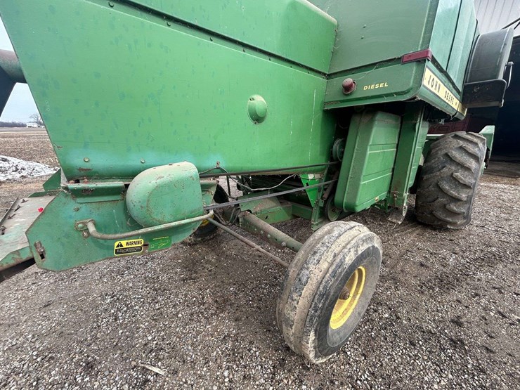 john-deere-4440-image-9