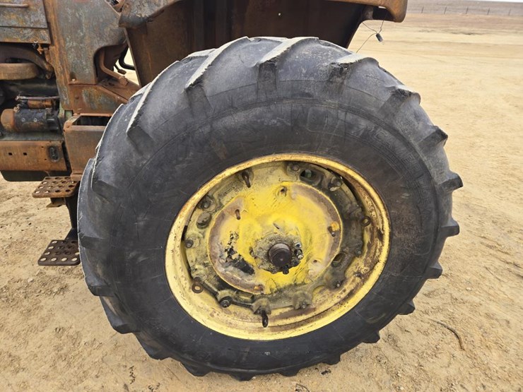 john-deere-4230-image-6