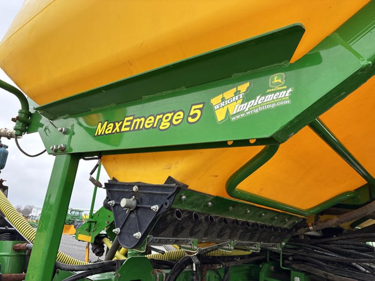 2019-john-deere-1775-image-63