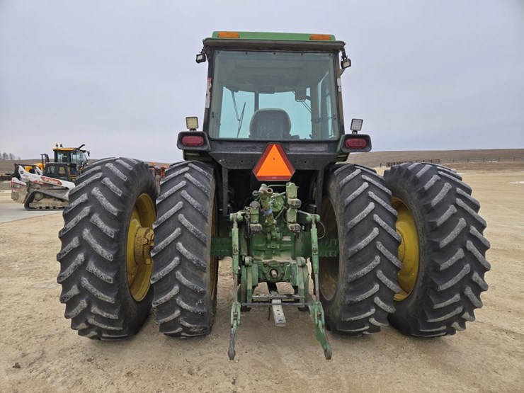 john-deere-4760-image-10