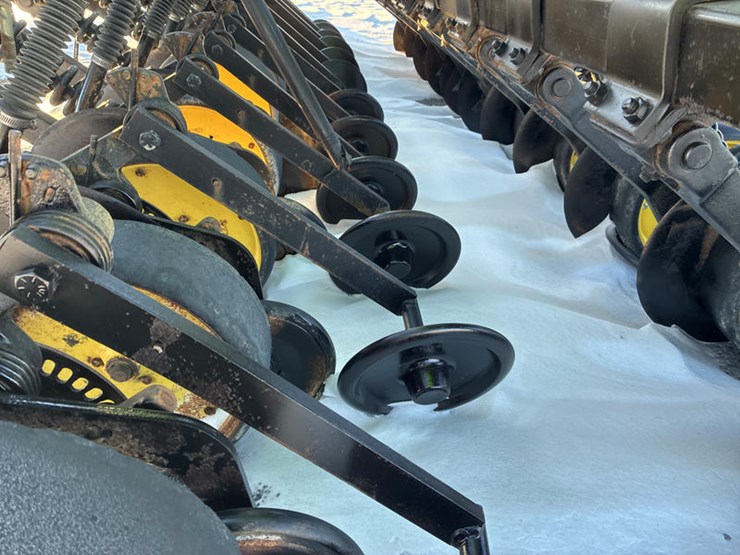 john-deere-750-image-26