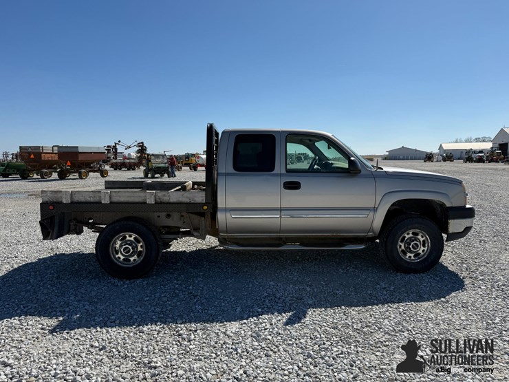 2004-chevrolet-2500hd-image-4